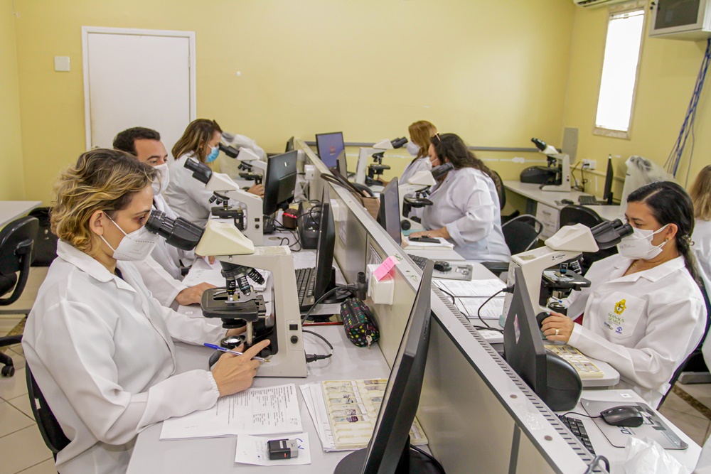 Laboratório recebe equipamentos para exames de colo de útero que irão ajudar no combate ao câncer